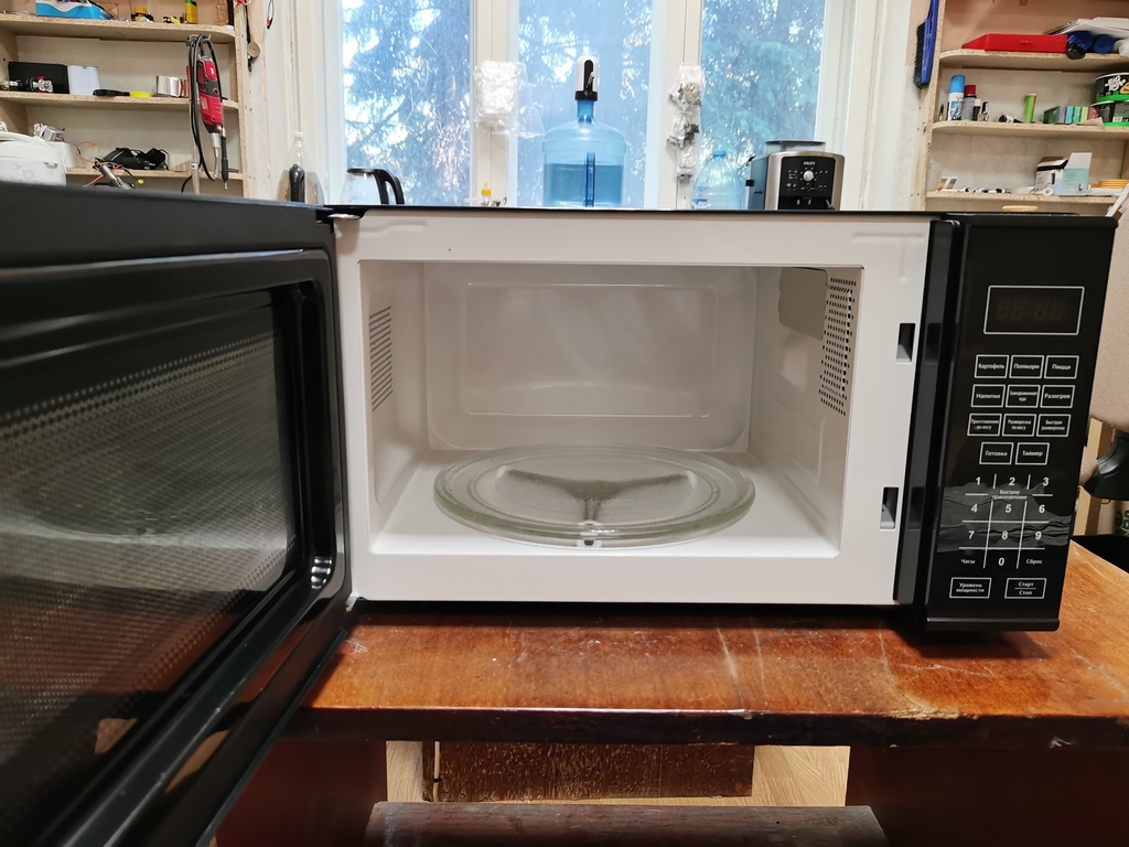 Микроволновая печь Centek CT-1579 (б/у)